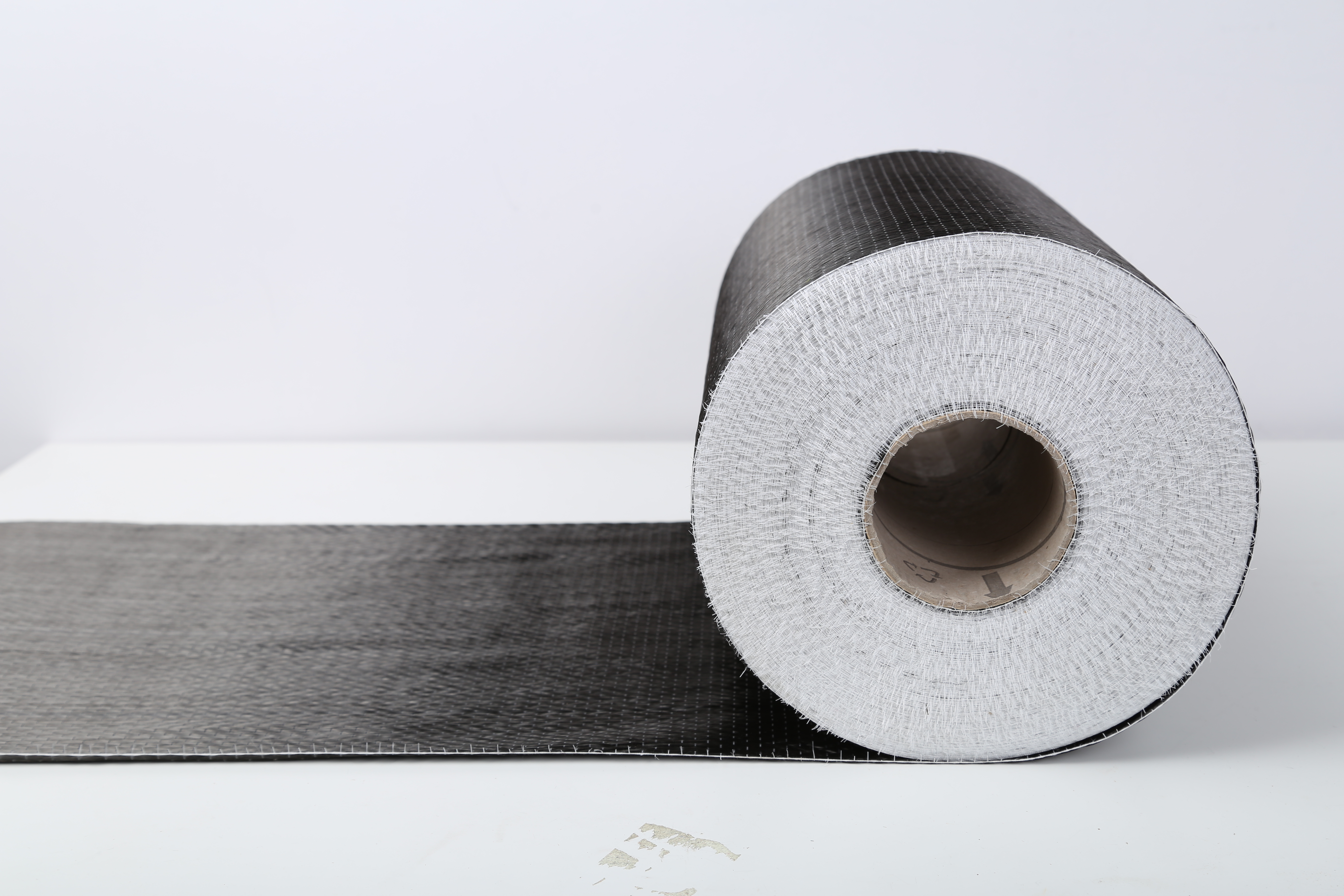 使用碳纖維布施工有哪些優(yōu)勢？