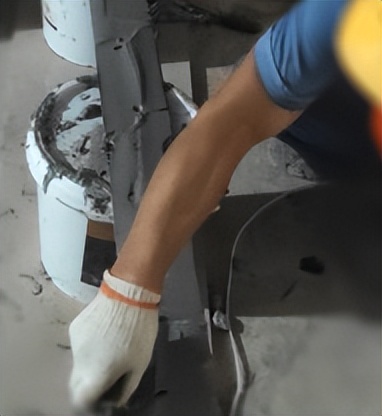 挑選粘鋼膠為什么要選擇觸變性好的才行呢？