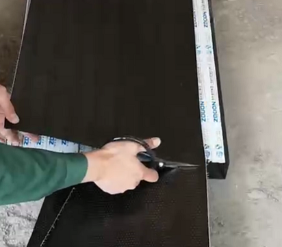 重點(diǎn)別只放在碳纖維布的粘貼上了，裁剪方式不恰當(dāng)也會(huì)前功盡棄！