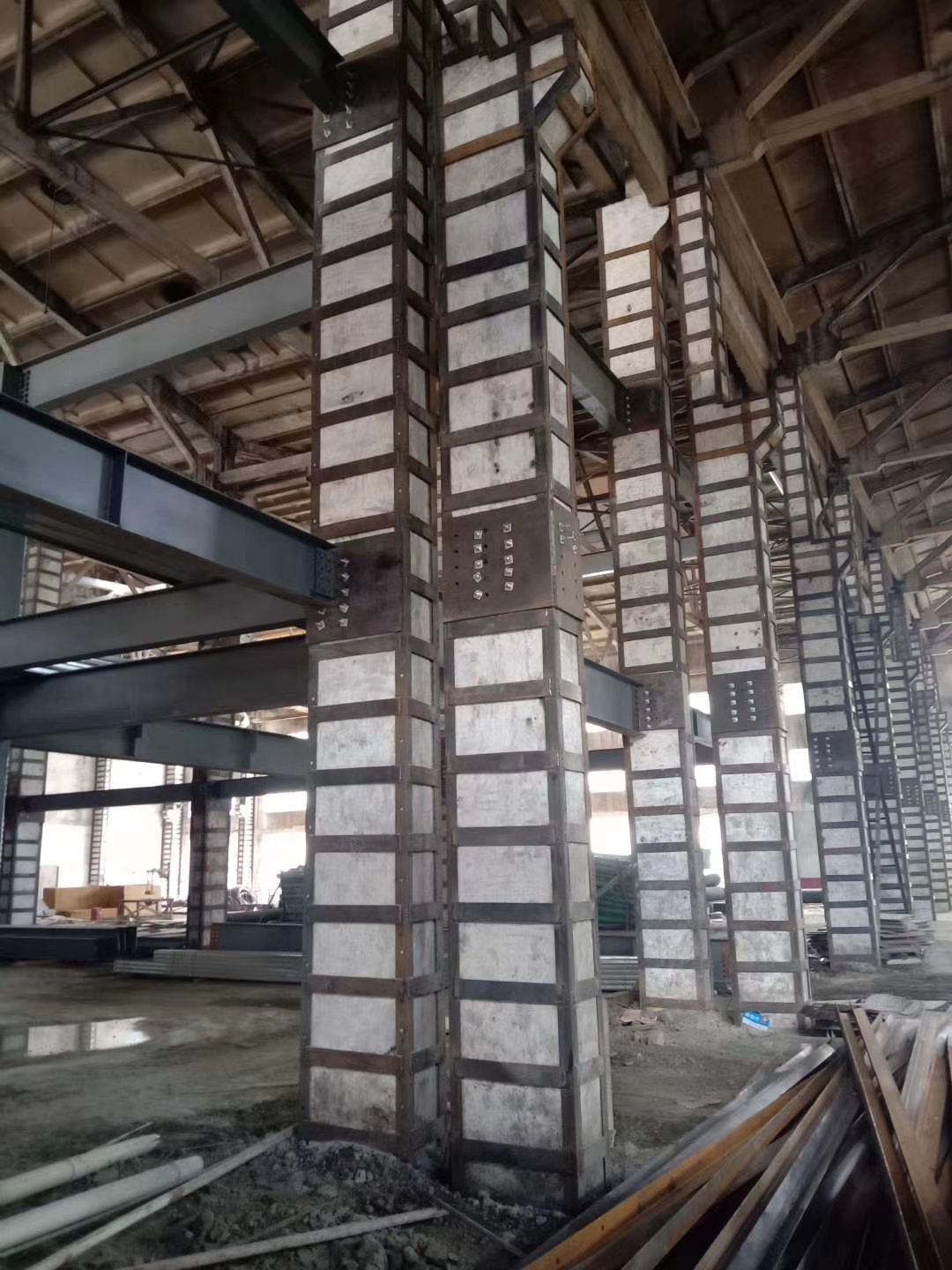 為什么說灌注型粘鋼膠，能穩(wěn)固建筑結構加固？